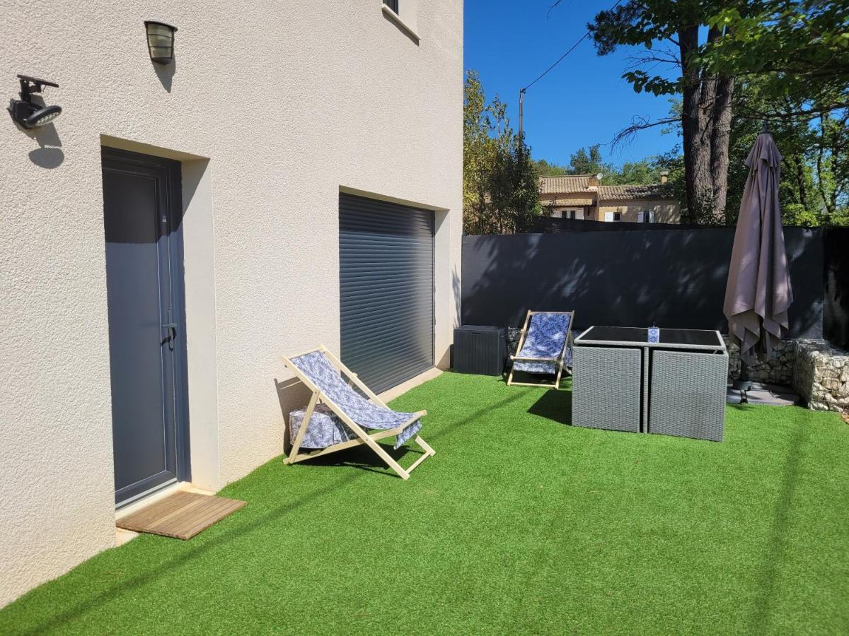 Appartement Tout Equipe En Rez-De-Jardin Entre Gard Et Ardeche Saint-Julien-de-Peyrolas Экстерьер фото